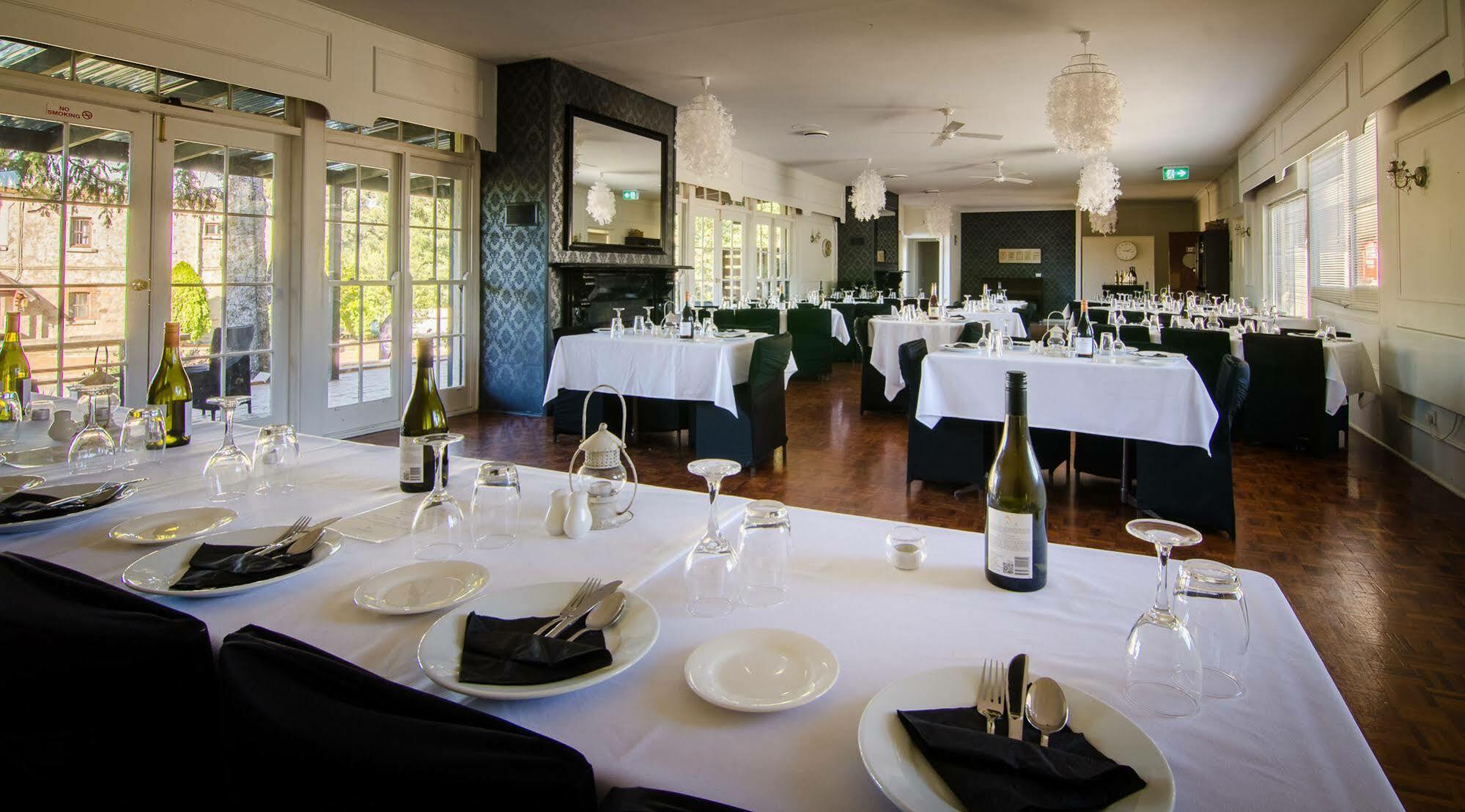 Bundanoon Country Inn Motel ภายนอก รูปภาพ