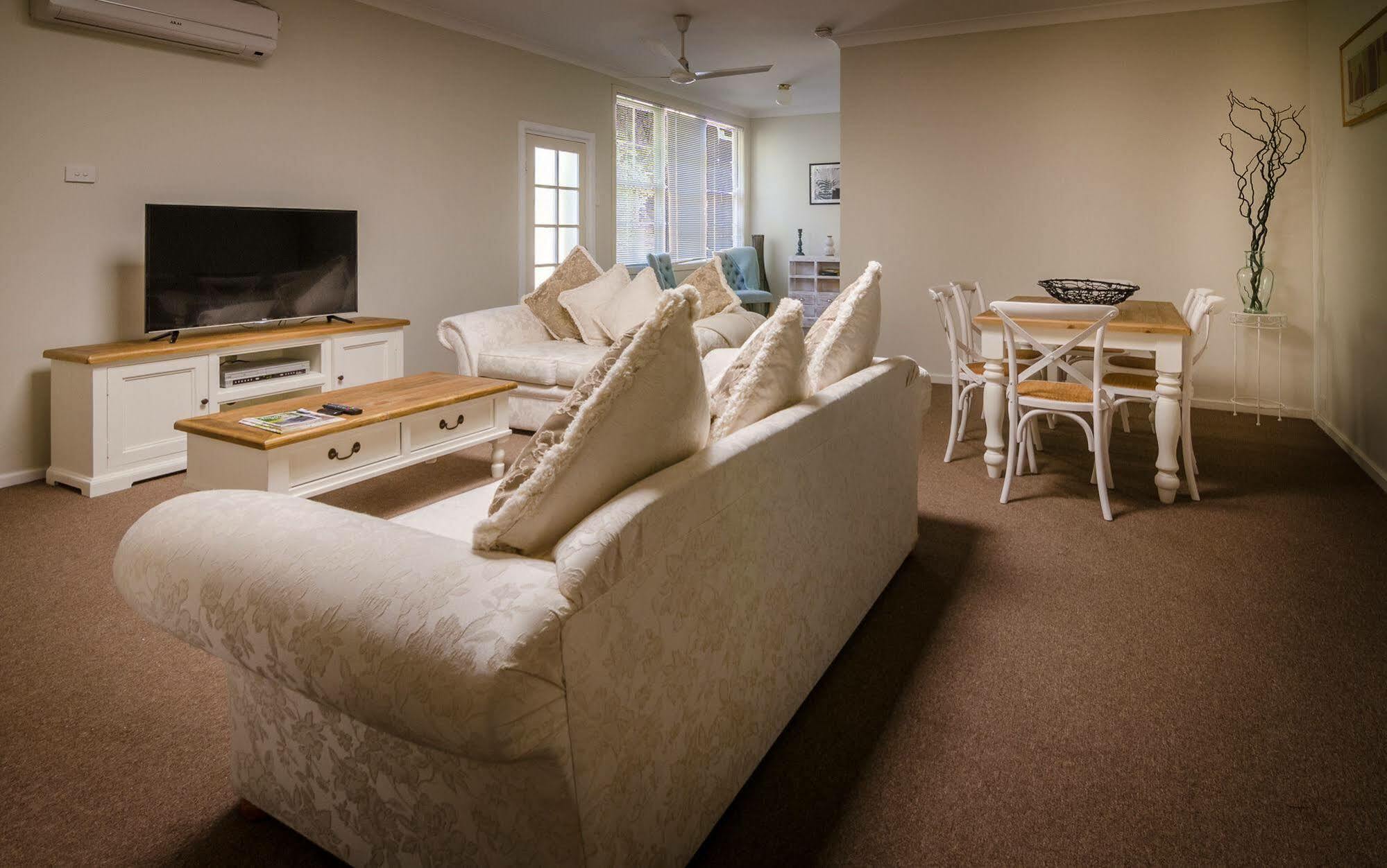 Bundanoon Country Inn Motel ภายนอก รูปภาพ